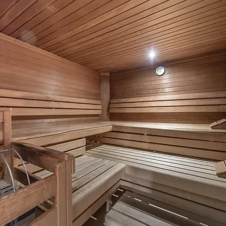 Altstadthotel Wolf-dietrich Otel 4*