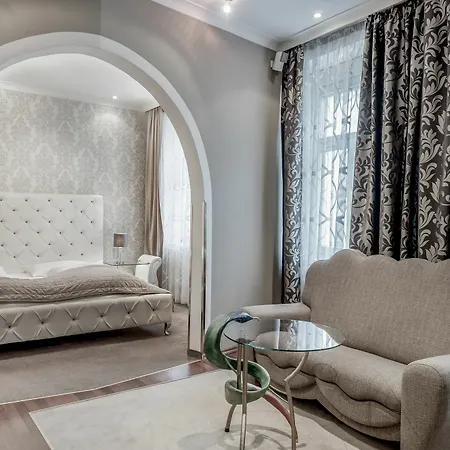 Otel Altstadthotel Wolf-dietrich 4*