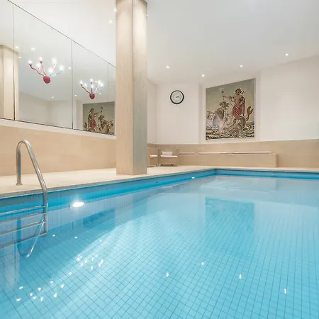 Altstadthotel Wolf-dietrich 4*