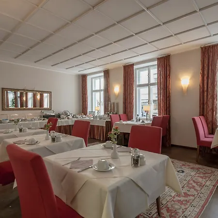 Hotell Altstadthotel Wolf-dietrich