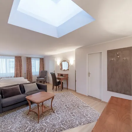 Hotell Altstadthotel Wolf-dietrich 4*